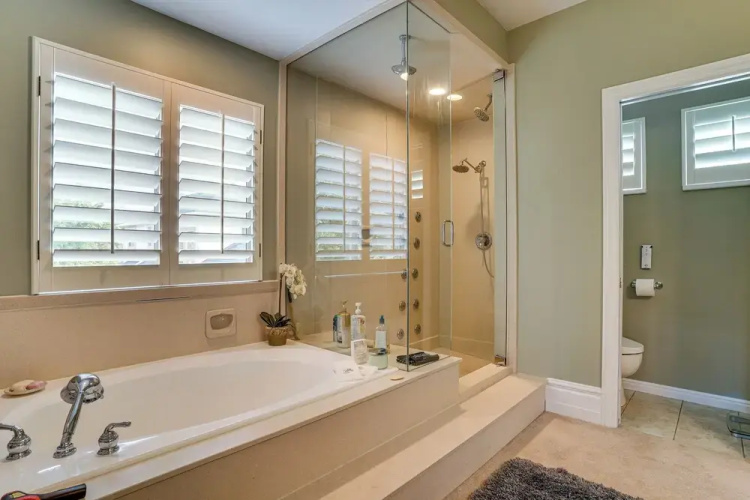 Upscale Group Getaway in Orem w/ Private Hot Tub