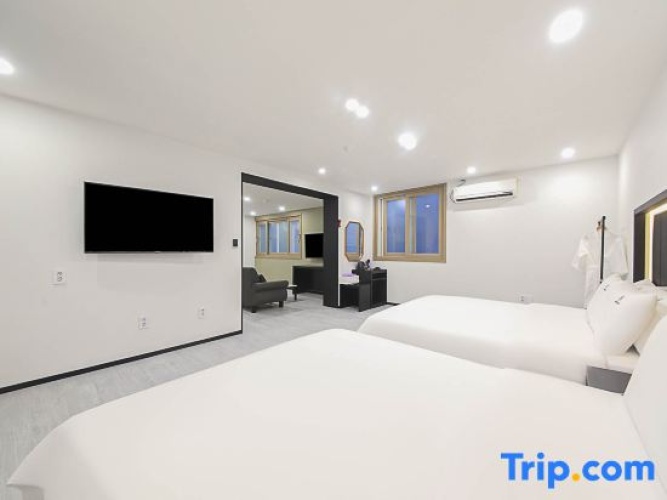 Triple Suite