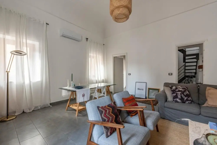 Candelai Apartment With Terrace