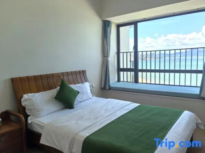 2 Bedrooms Suite with balcony and with sea view