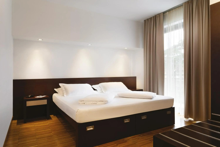 Astoria Resort