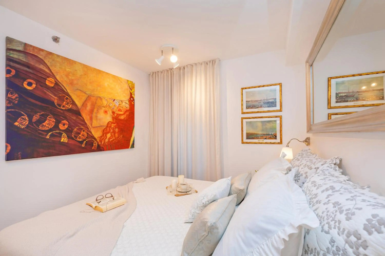 Perfect Downtown Apartment A217