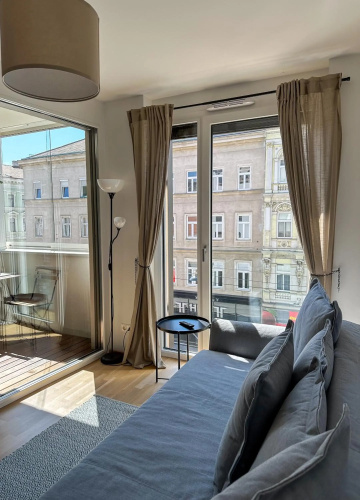 Vienna Sunny Side Up Apartments
