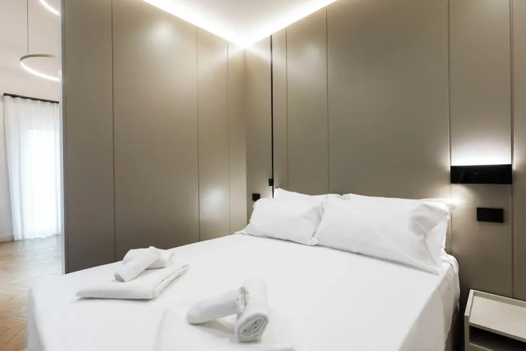 1 Bedroom Standard Double room with balcony