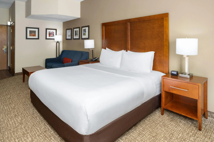 Wingate by Wyndham Pittsburgh/New Stanton