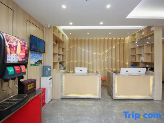 Meet Maple Hotel