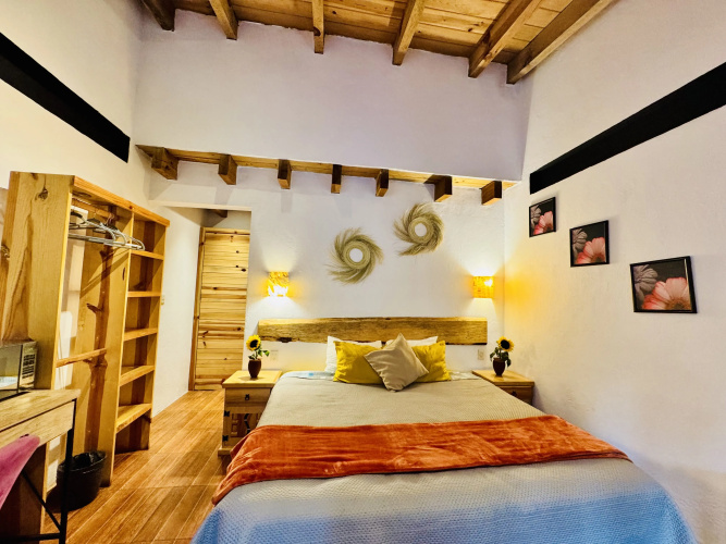 Encino House Hotel Boutique