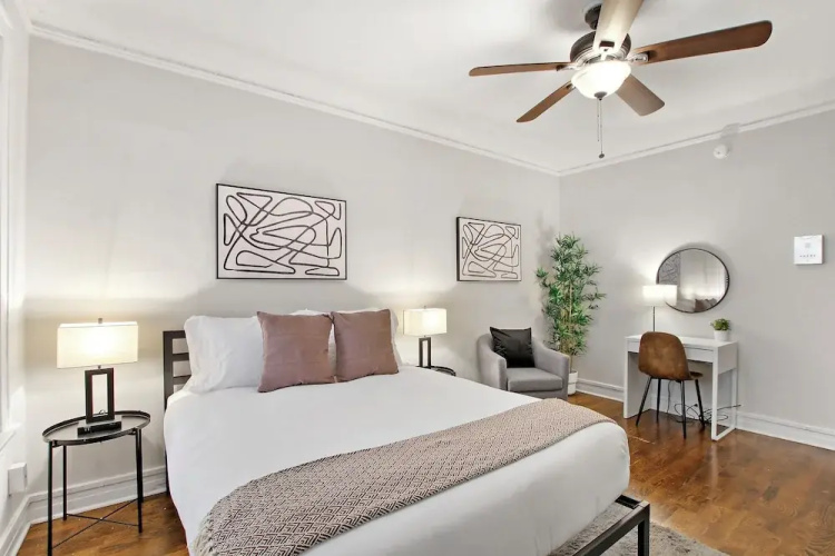 Studio Apt - Dorchester 203