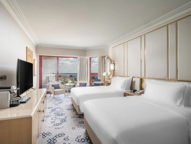 Executive Twin room with city view
