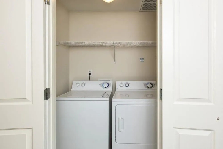 Bay John Unit 407