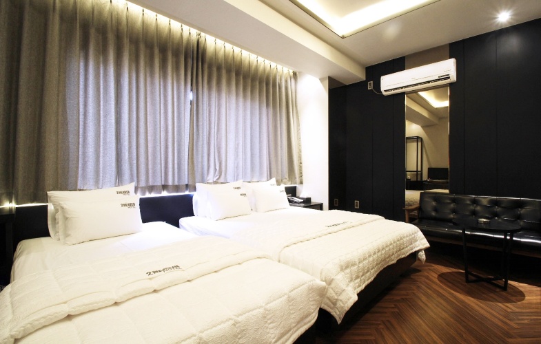 Double Suite