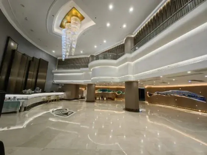 Zhong Yintianyi Hotel(中银天艺酒店(海口骑楼老街日月广场免税店))