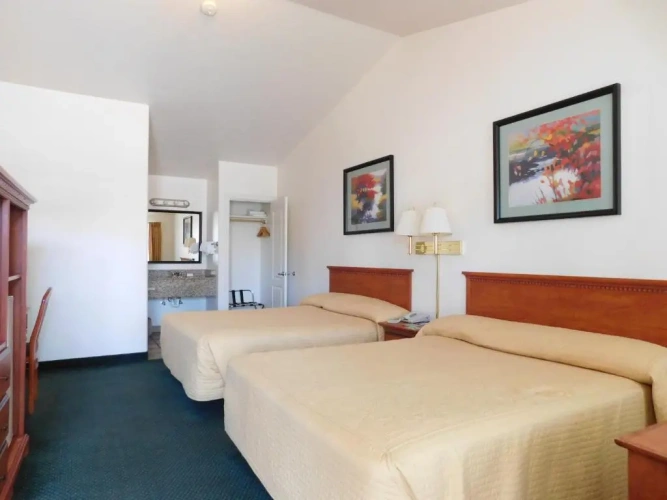 Premium Quadruple room