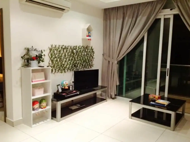 3 Bedrooms Apartment