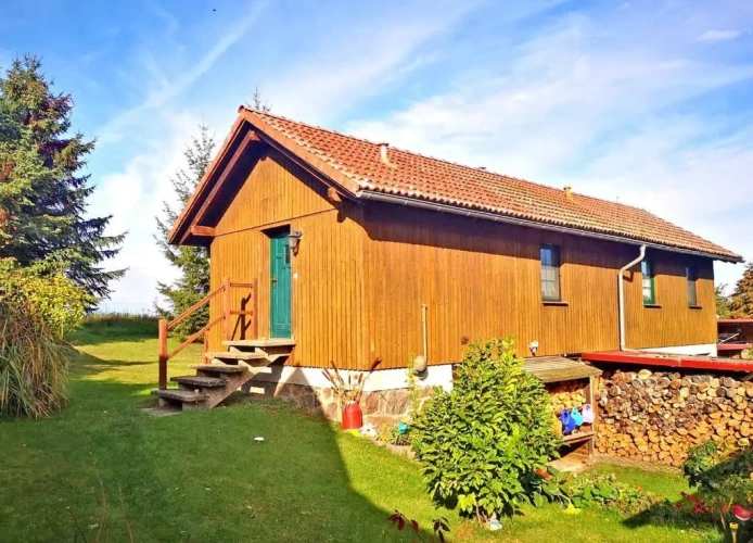 3 Bedrooms Cottage