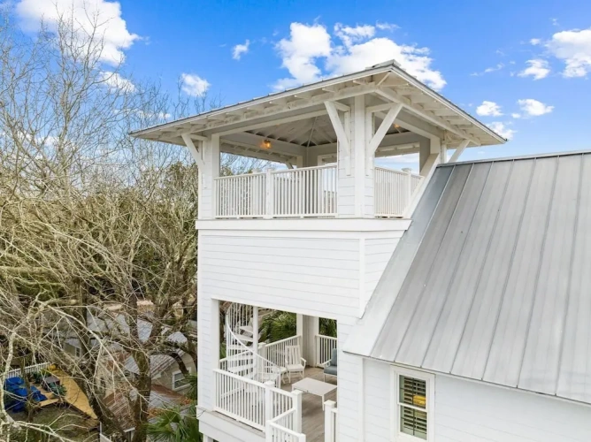 5 Bedrooms Cottage