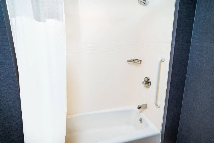 1 Bedroom Quadruple Suite