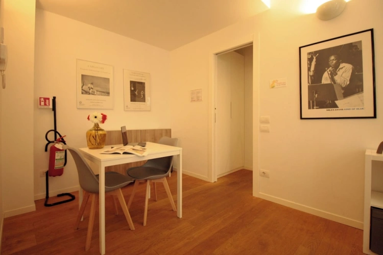 Apartment with balcony