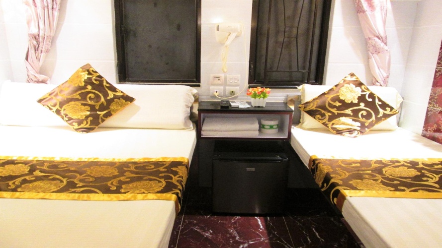 Economy Triple room