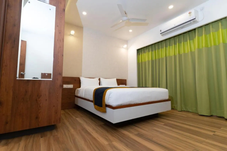 Regal Suites