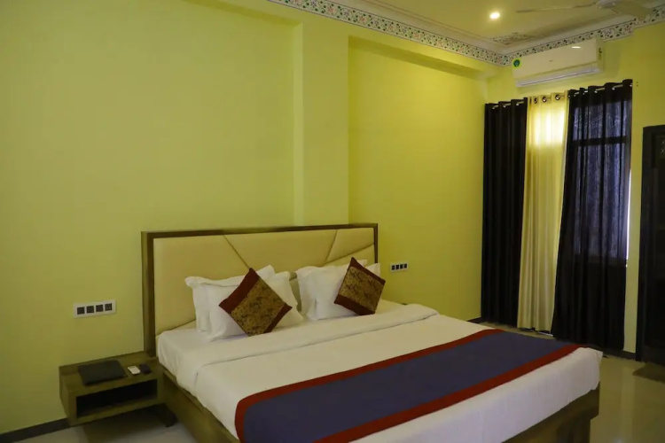 Shiv Ashray Resort