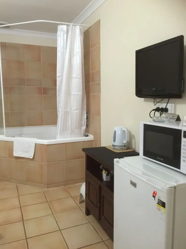 Superior Double Basement room