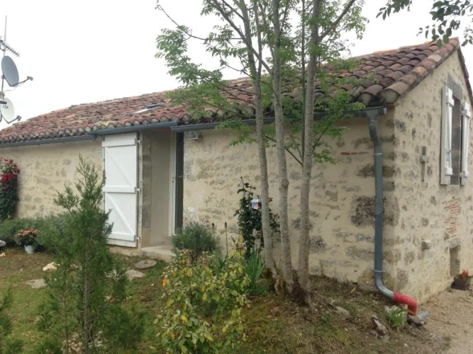 3 Bedrooms Cottage