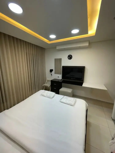 Al-burj Apart at 7th Circle 208