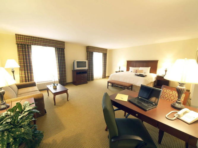 Hampton Inn and Suites Dobson