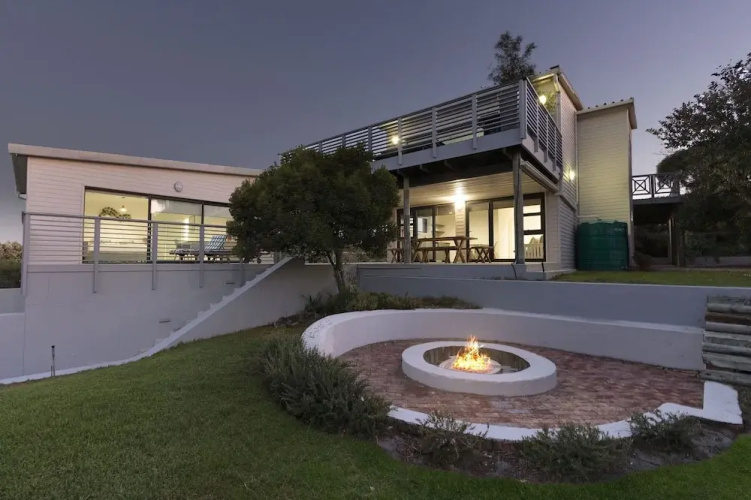 Korhaan House