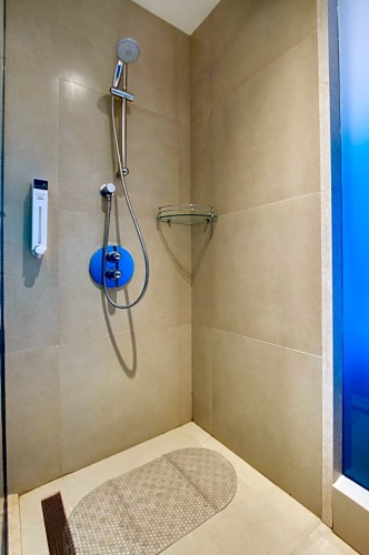 1 Bedroom Suite