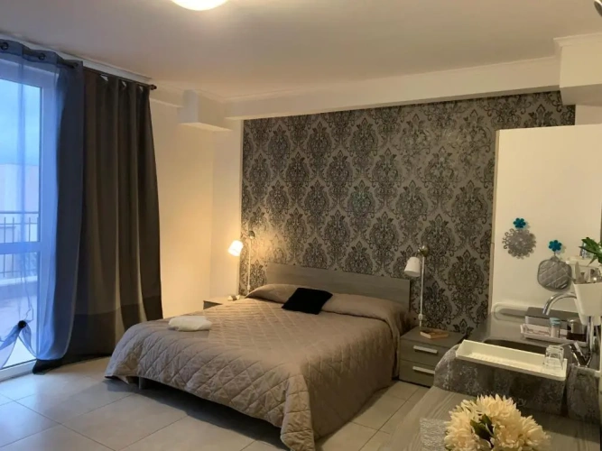 1 Bedroom Suite