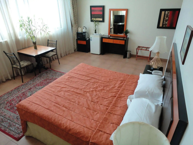 OYO 111 Infinity Suites