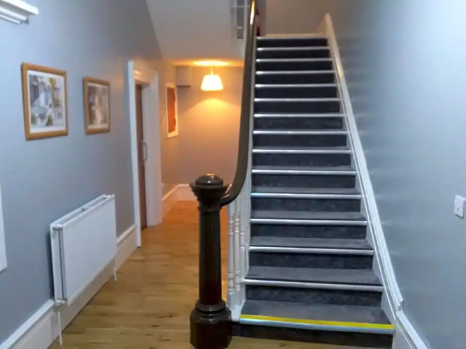 Clifton Hotel