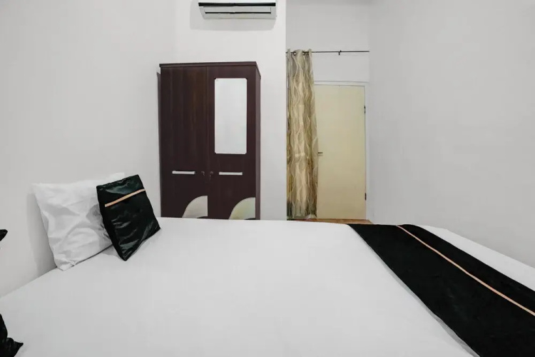 Hotel O Sagara Homestay Rungkut