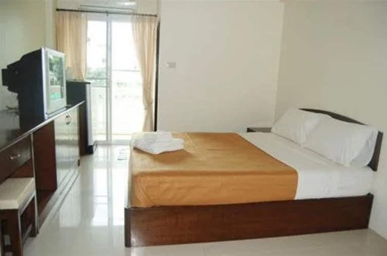 Lek Mansion