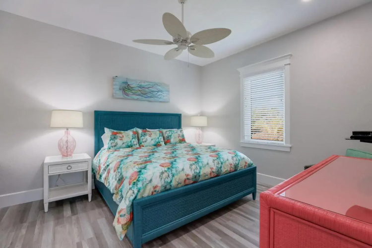 Mahi Mahi 213 Elm Ave