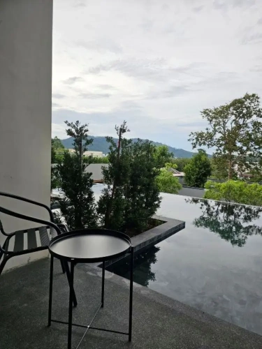 Premium Twin Suite with pool view