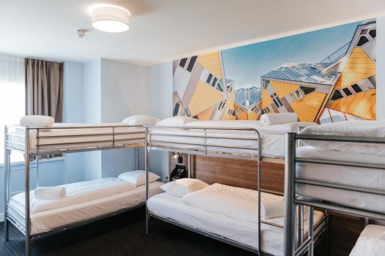 Bed in Dorm