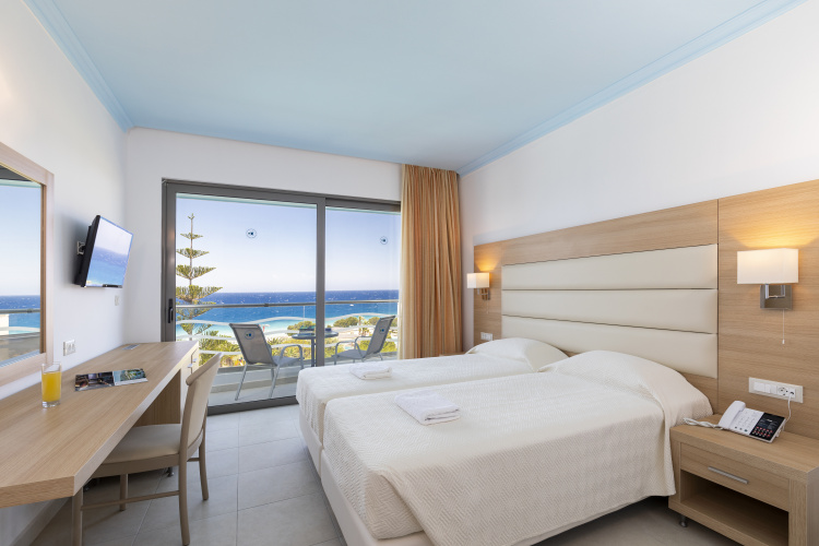 Blue Horizon Beach Resort photo 7