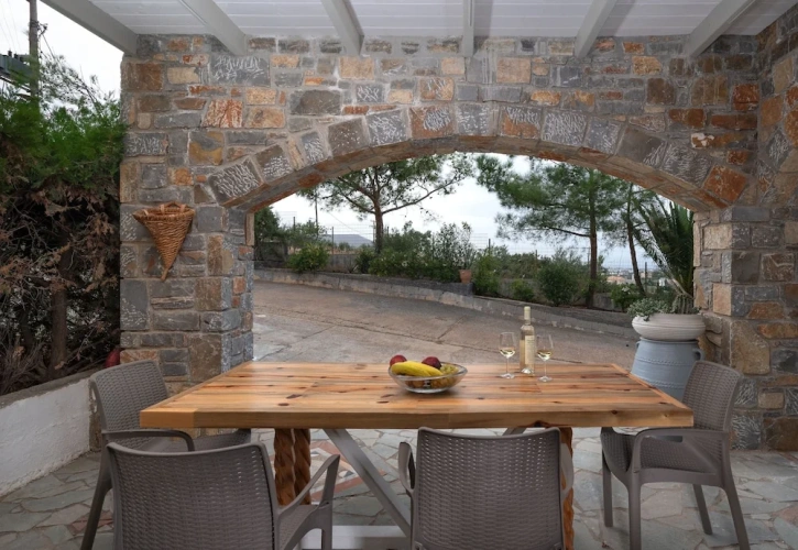 1 Bedroom Family Apartment with pool view