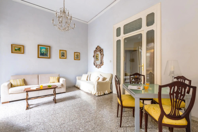 Rettifilo Family Apartment by Wonderful Italy