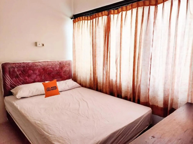 KoolKost @ Wiyung (Minimum Stay 30 Nights)