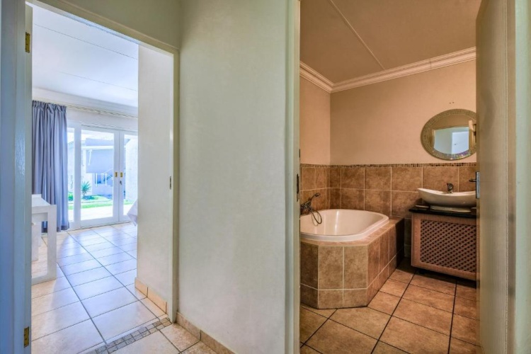 3 Bedrooms Double Apartment