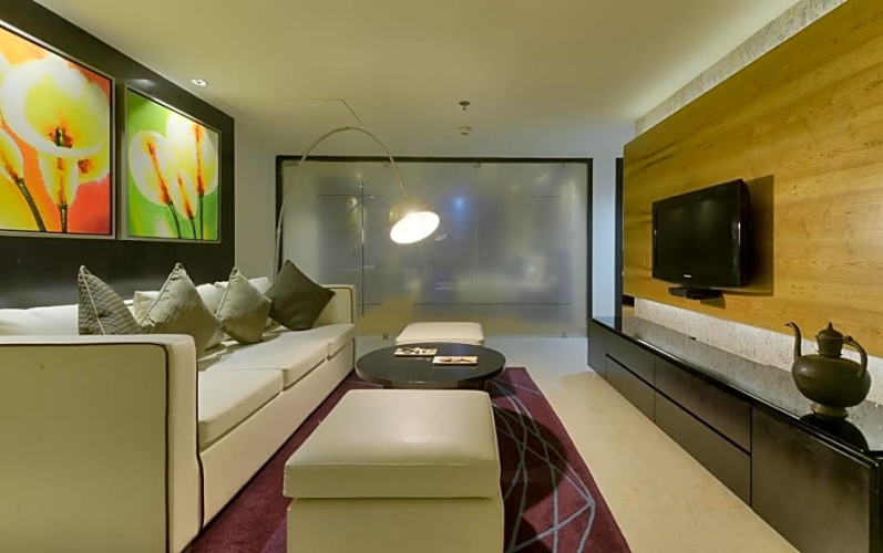 Deluxe Double Suite