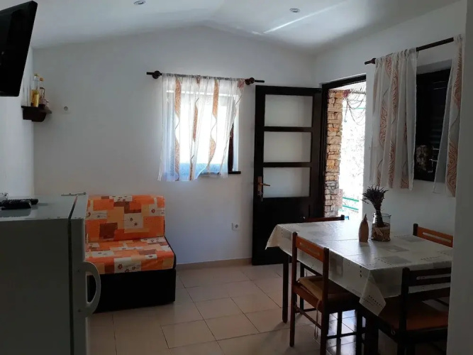 Stone House Oreb