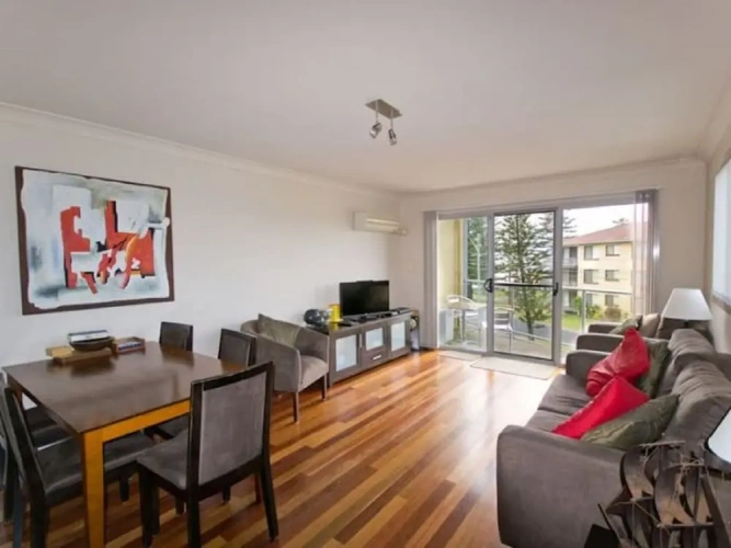 2 Bedrooms Cottage