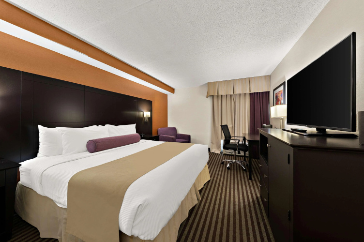 Best Western Plus Toronto North York Hotel & Suites photo 6