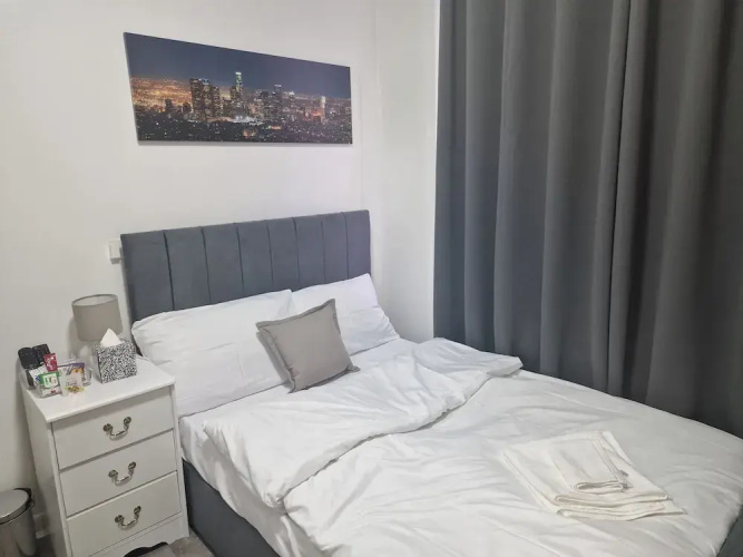 Lodge - Sleeps 10 & Free Parking