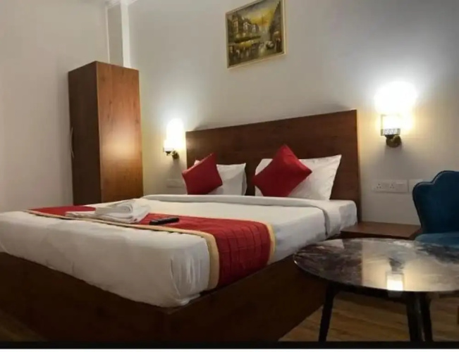 Hotel Sunlight Brown By GRB